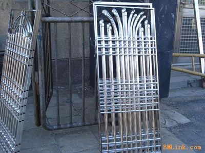 大連白鋼與不銹鋼制品的專(zhuān)業(yè)供應(yīng) 從模具到成品的品質(zhì)保障